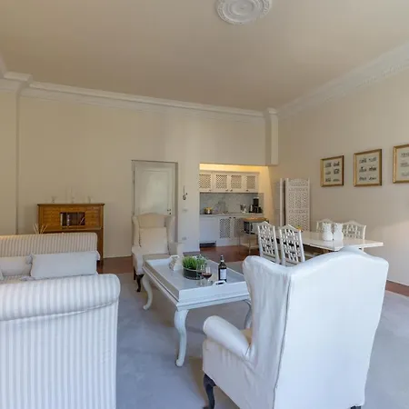 Raso Cozy Penthouse Near The Duomo Apartment Florence