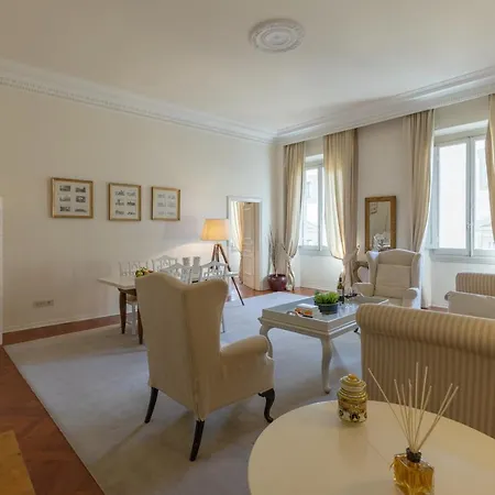 Raso Cozy Penthouse Near The Duomo Apartment *