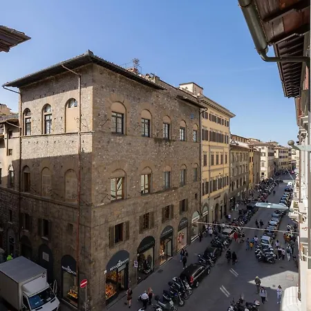 Raso Cozy Penthouse Near The Duomo Apartment *