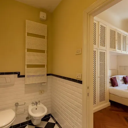 Raso Cozy Penthouse Near The Duomo Apartment *