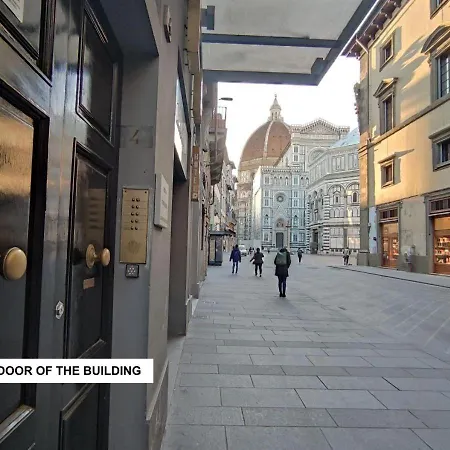 Raso Cozy Penthouse Near The Duomo Apartment *